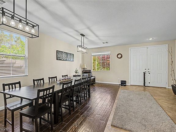 4th image of 1147 Highbury Grove St