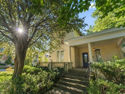 208 Chicago St, Valparaiso, IN, 46383
