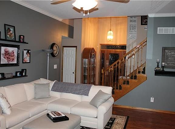 5th image of 21508 E 50th Terr Ct