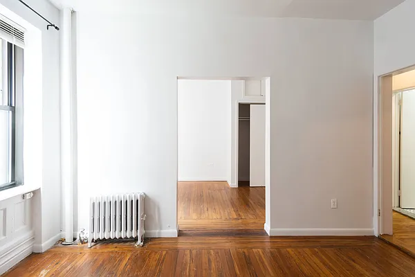 Rented by Compass | media 12