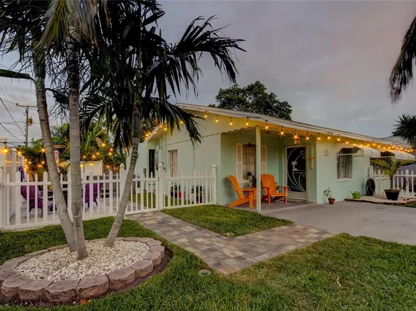 1907 2nd St, Indian Rocks Beach, FL 33785