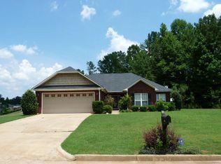 2410 Samuel Ln, Opelika, AL 36801