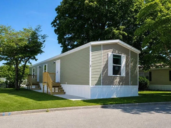 165 Pinewood Est #165, Chillicothe, IL 61523