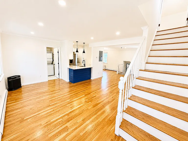 21 Neil Ln #B — Photo 5