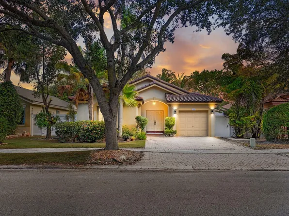 181 SW 203rd Avenue, Pembroke Pines, FL 33029