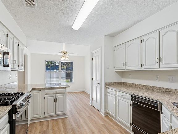2nd image of 3008 Canaan Pl