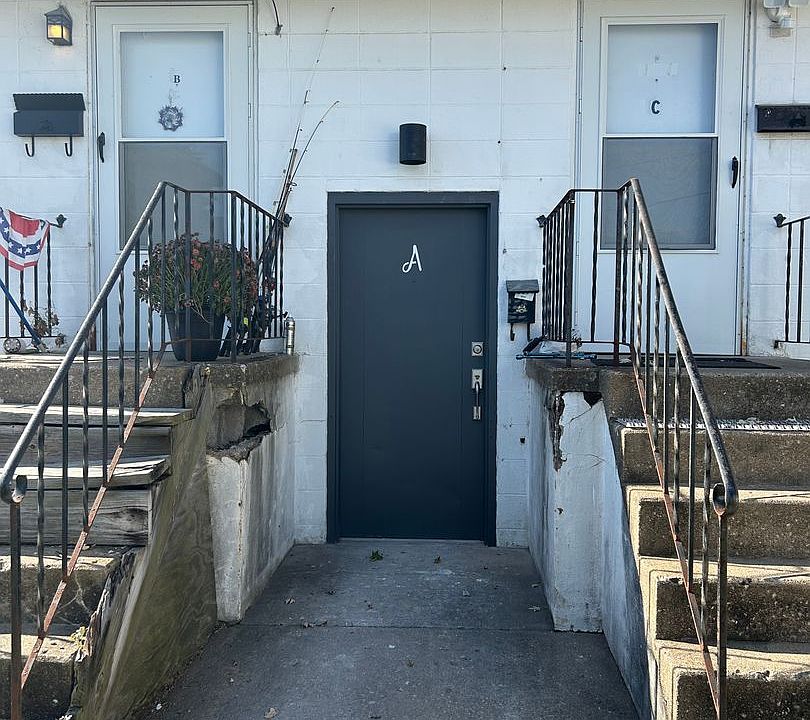 1st image of 803 N Roosevelt Ave #1/2