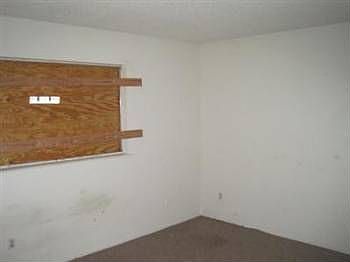 3rd image of 7665 Jacaranda Ct