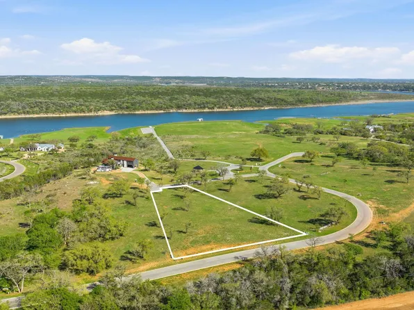 4 Creek Hollow Way, Spicewood, TX 78669