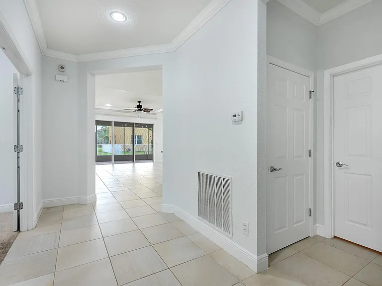 1367 NW Leonardo Cir — Photo 9