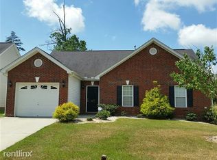 917 Meadow Oak Dr, Greensboro, NC 27406