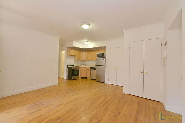 Rented by Lisa Management Inc | media 6