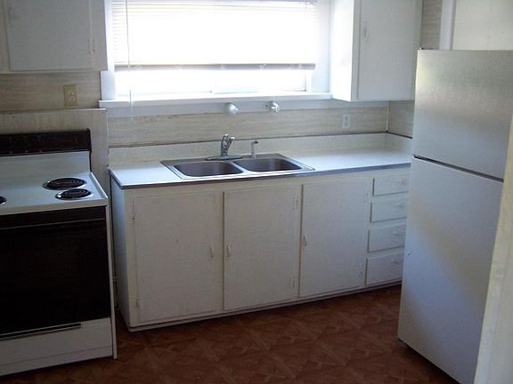 4th image of 1810 Padbury Ave SE