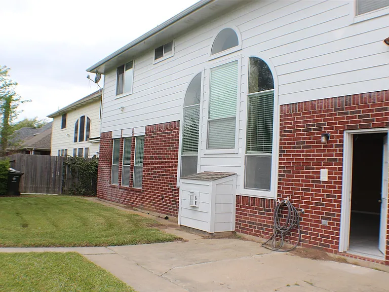 12231 Ashford Park Dr — Photo 48