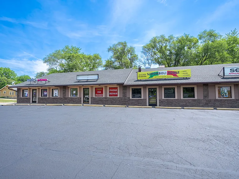 209 S Ford Blvd — Photo 10