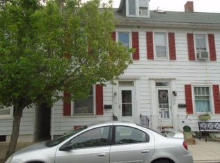 143 E New St, Lititz, PA 17543