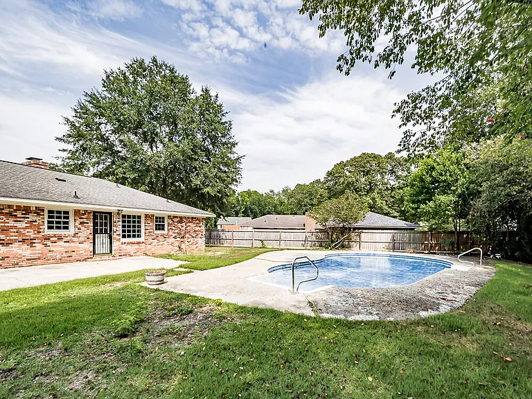 2704 Powhatan Dr — Photo 12