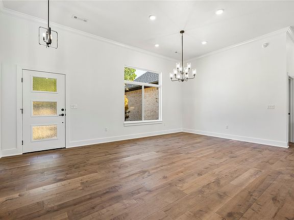 3rd image of 3 Twyford Ln