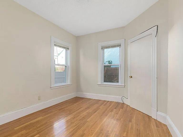 10 Pinckney Pl #1 — Photo 7