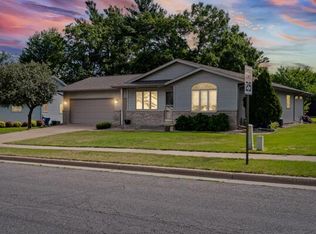 1124 East Ave N, Onalaska, WI 54650