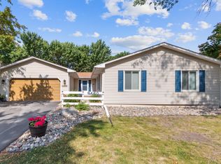 9460 Garrison Way, Eden Prairie, MN 55347