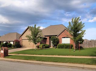 11711 S Forest Ave, Jenks, OK 74037