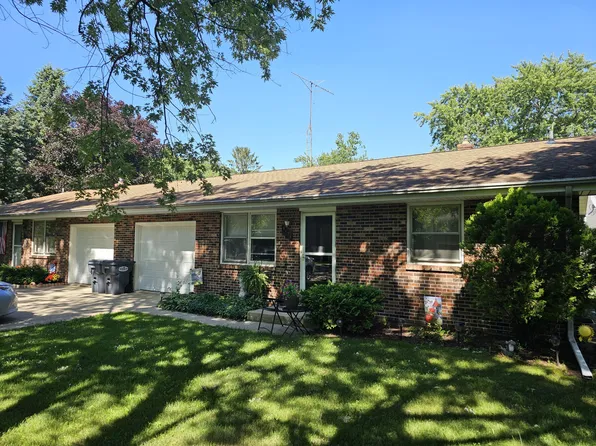 4131 Morton Ln, Stevensville, MI 49127