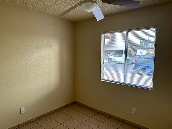 4th image of 348 E Zapata St