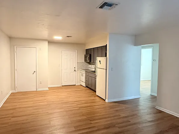 4860 Davis Rd #B, Lake Worth, FL 33461