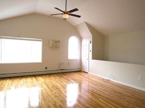 3rd image of 269 Hosmer Ave #Top