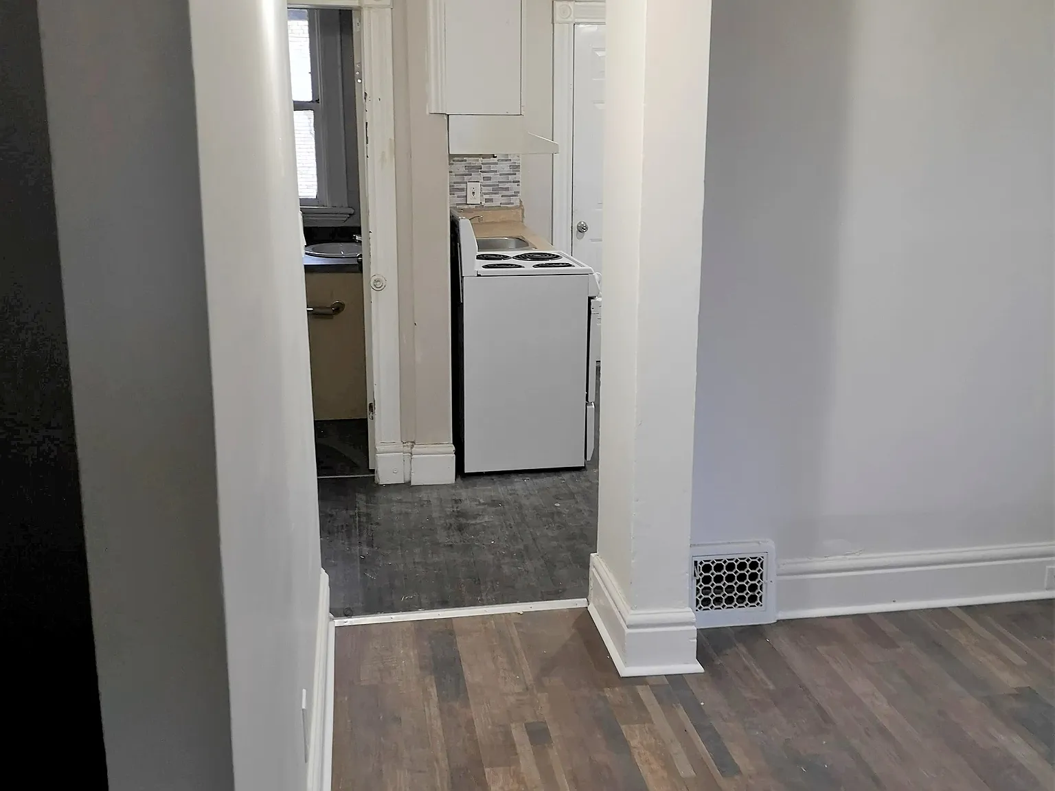 222 Horton Street East — Photo 3