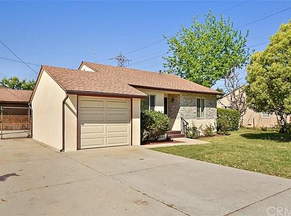2nd image of 8541 Mission Dr