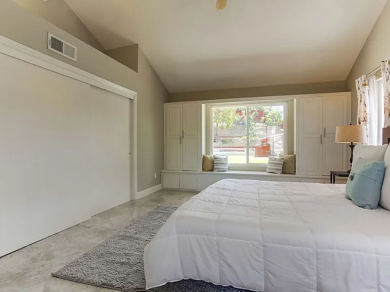 10730 Carillon Ct — Photo 28
