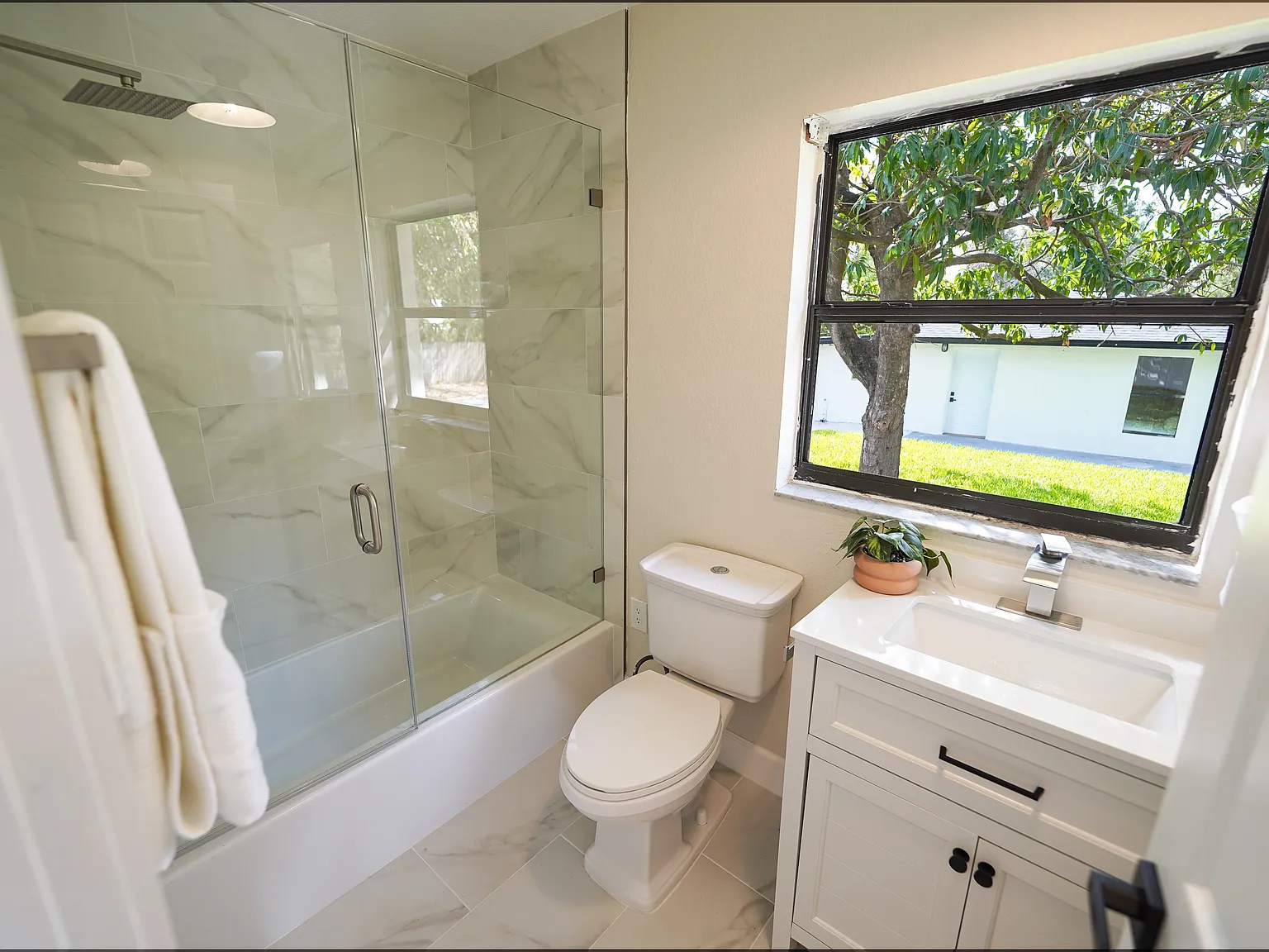 4 bed, 1867 sqft, $3,500 — Photo 4