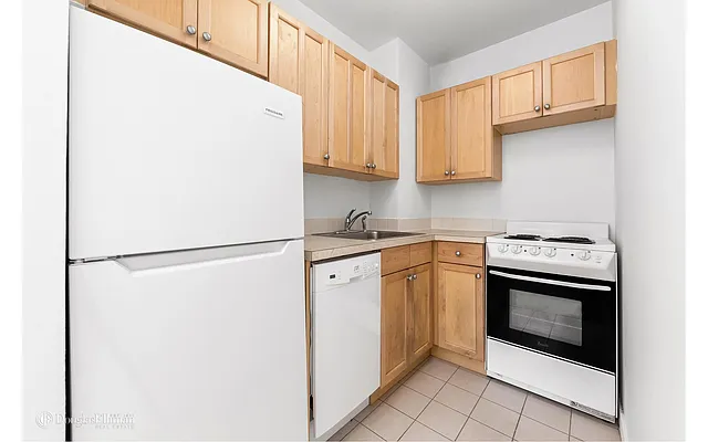 Rented by Douglas Elliman | media 11