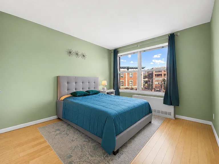 837 Washington Ave #4J — Photo 6