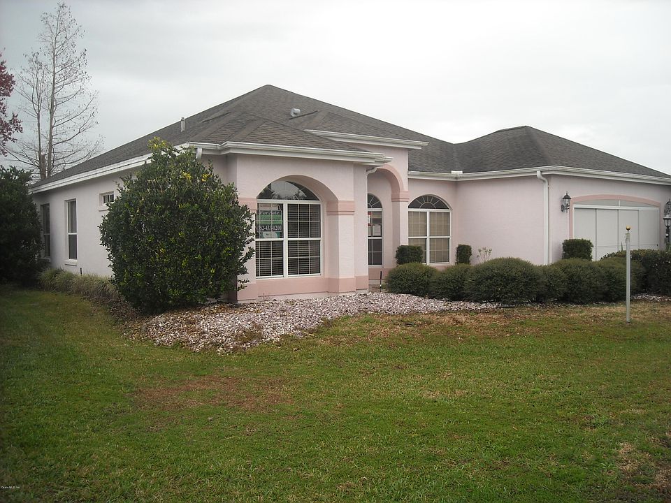 1st image of 555 Carrera Dr