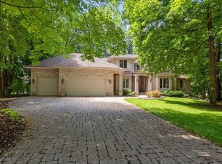 17595 Burl Oak Ct, Eden Prairie, MN 55347