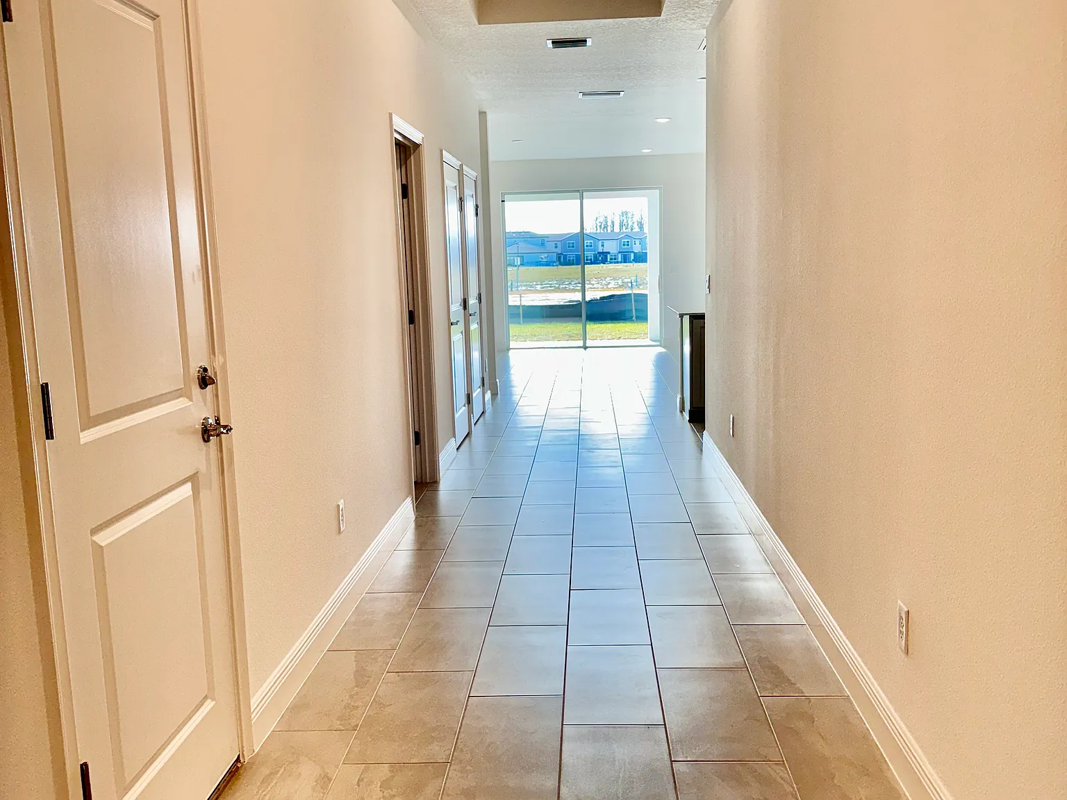 4866 Shady Pines Dr — Photo 3
