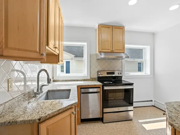 76 Westchester Ave #B, Pound Ridge, NY 10576