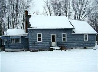 1420 Kinsman Rd NW, North Bloomfield, OH 44450