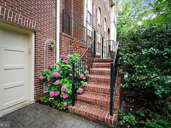 2nd image of 219 Halpine Walk Ct