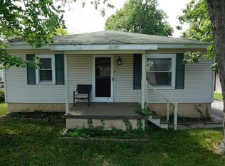 2204 29th St, Bedford, IN 47421