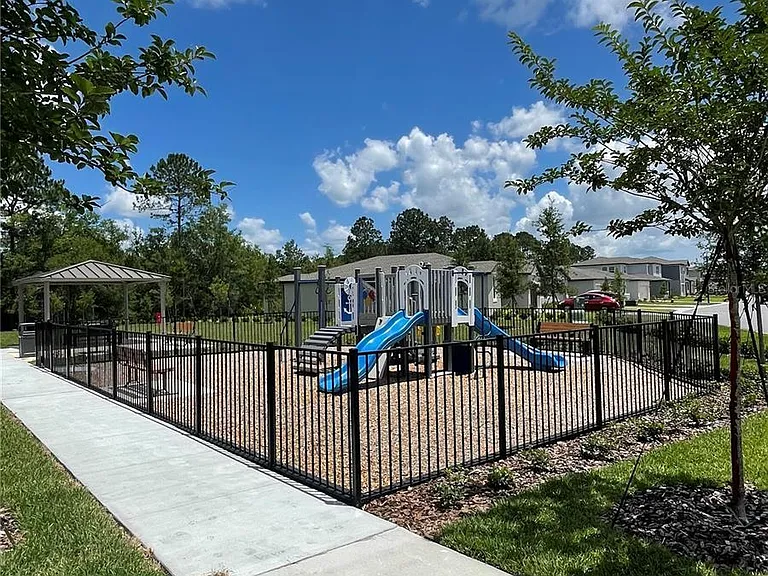 836 Rivers Crossing St — Photo 26