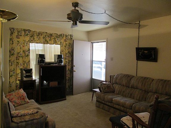 2nd image of 3020 W 4th St