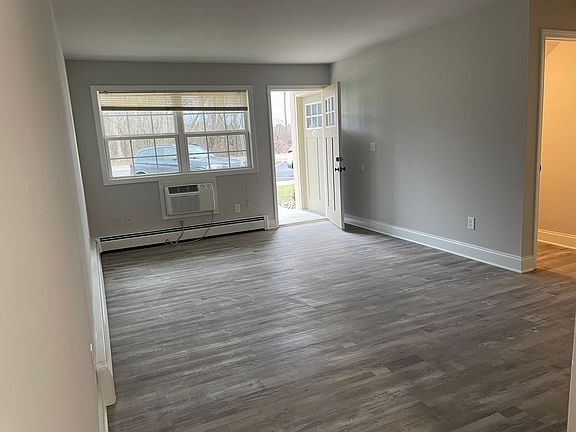 5th image of 709 Burdeck St APT 19
