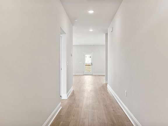 6702 Hanworth Trce, Homesite 323 Interior Image 4