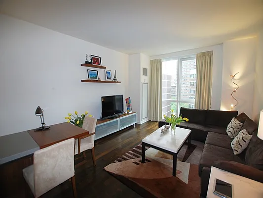 Rented by Sotheby's International Realty | media 15