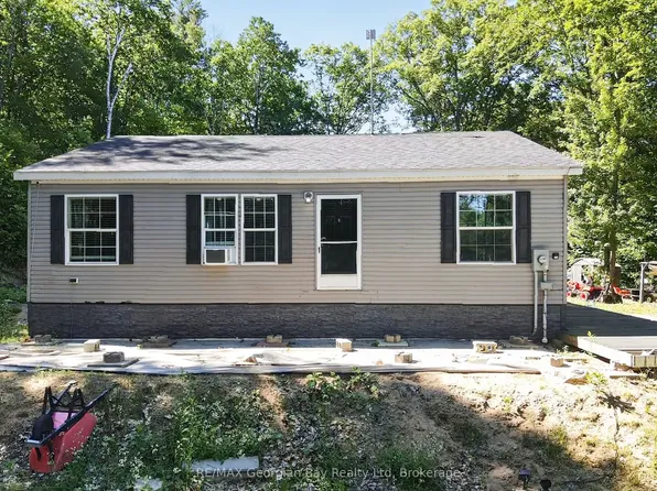 927 Vindin St, Midland, ON L4R 4L9