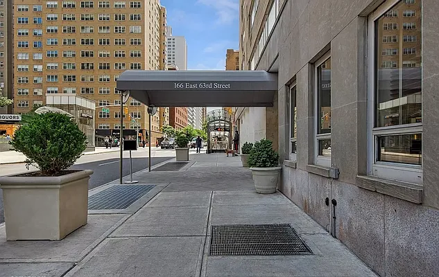 Rented by Nest Seekers International | media 6